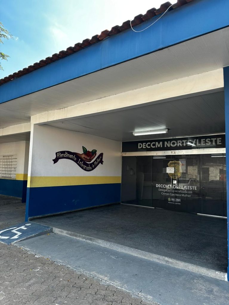 Homem é preso por jogar pedra na ex-companheira e ameaçá-la no trabalho em Manaus