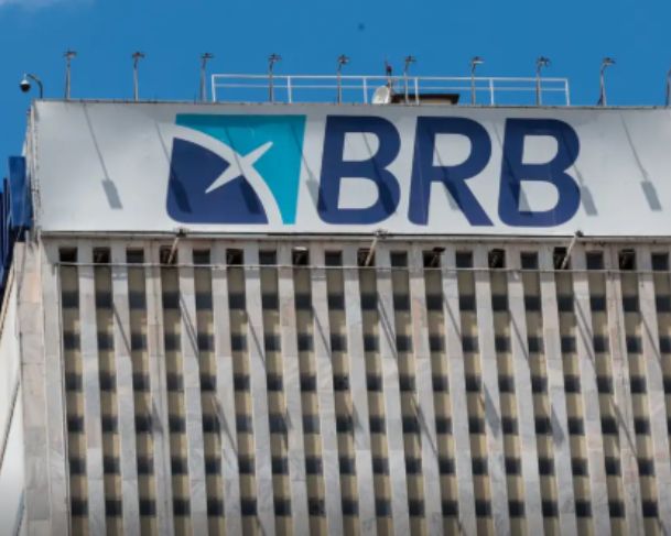 Executivo do BRB fica em silêncio durante depoimento à PF em apuração sobre negócios com o Banco Master