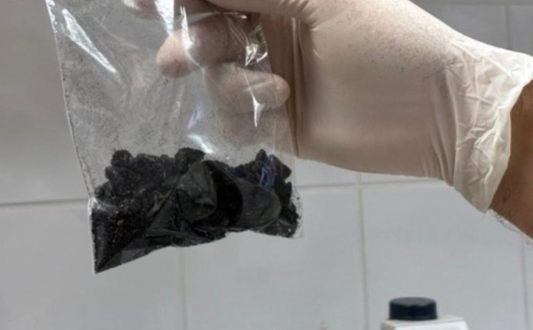 PF prende mulher em flagrante com 2,7 kg de “cocaína preta” no Aeroporto Eduardo Gomes