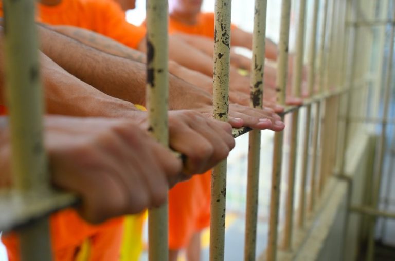 Justiça do AM define novas regras para transferência de presos