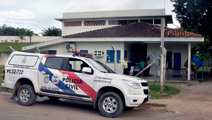 Dois homens morrem e um fica gravemente ferido em acidentes de trânsito em estradas do Amazonas