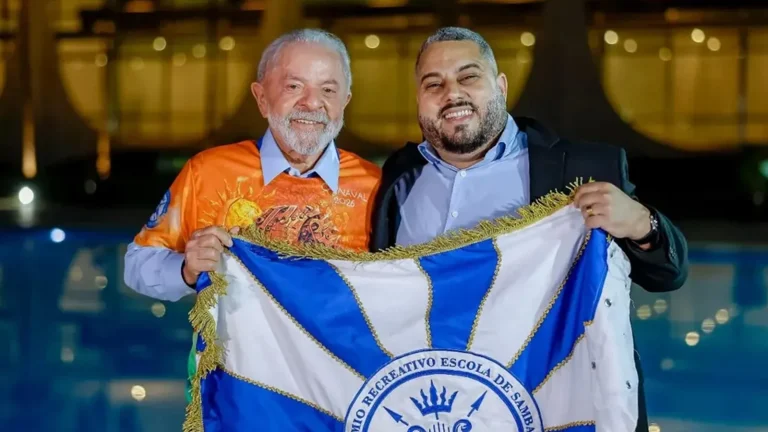 Sete presidentes já foram tema de desfile de carnaval; Lula é o único no cargo