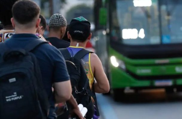 Estudo aponta que brasileiros trabalham menos que a média global