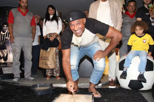 Ex-atacante Viola é condenado a 3 anos de prisão