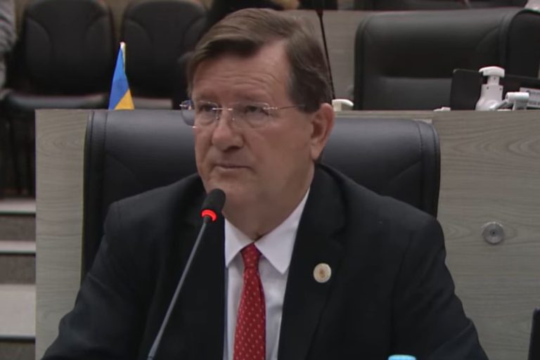 Vereador cobra transparência sobre impacto de radares no trânsito de Manaus