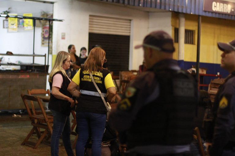 Bares e adegas são flagrados com ‘gato’ na energia elétrica em Manaus