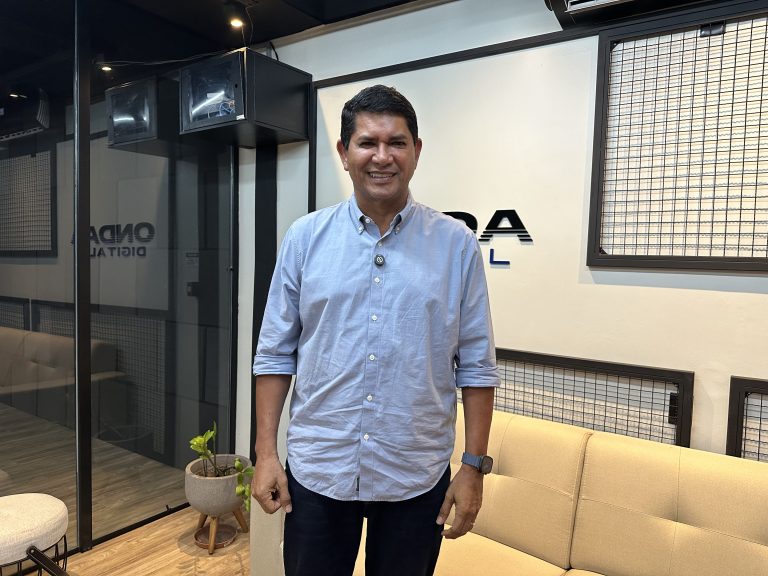 Ex-prefeito Bi Garcia confirma saída da deputada Mayra Dias do Avante