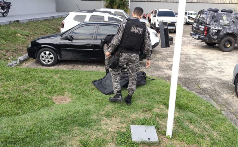 Grupamento Marte desarma granada na sede da DEHS