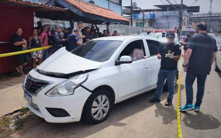 VÍDEO: Motorista é esfaqueado em briga de trânsito e morre ao volante em Manaus