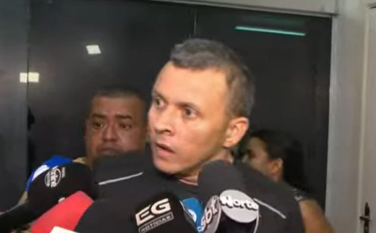 Pai desabafa após naufrágio e relata resgate de filho colocado em cooler: “Não vai ficar impune”