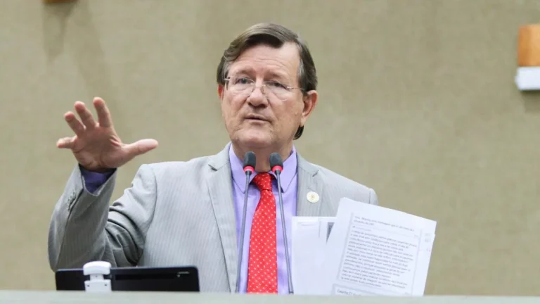 Análise de mandato: educação, habitação e transparência pautam a atuação de Zé Ricardo em 2025