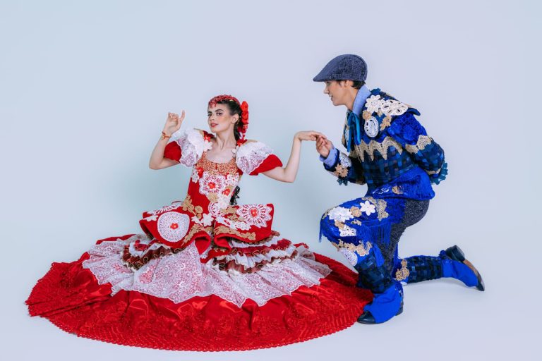 Rivalidade dos bois ganha versão teatral em “Romeu e Julieta de Parintins”