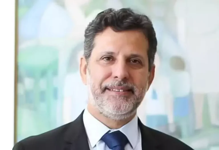 Quem é Leonardo Barchini, novo ministro da Educação