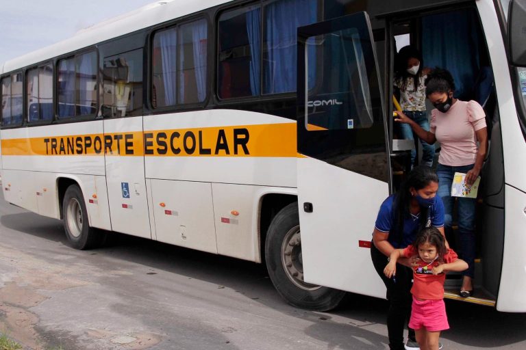 Empresas de transporte escolar podem ser punidas por falta de seguro em Manaus