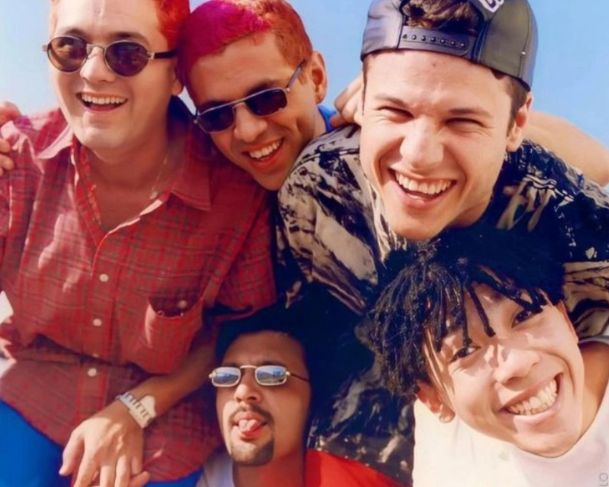 30 anos sem Mamonas Assassinas: o legado que atravassa gerações