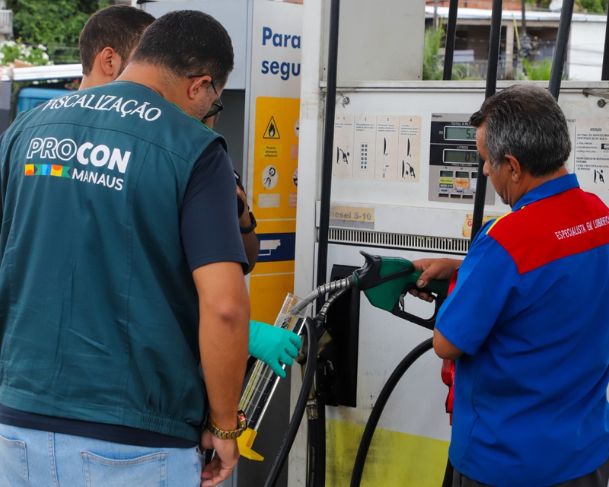 Gasolina varia entre R$ 6,99 e R$ 7,29 em Manaus, aponta levantamento