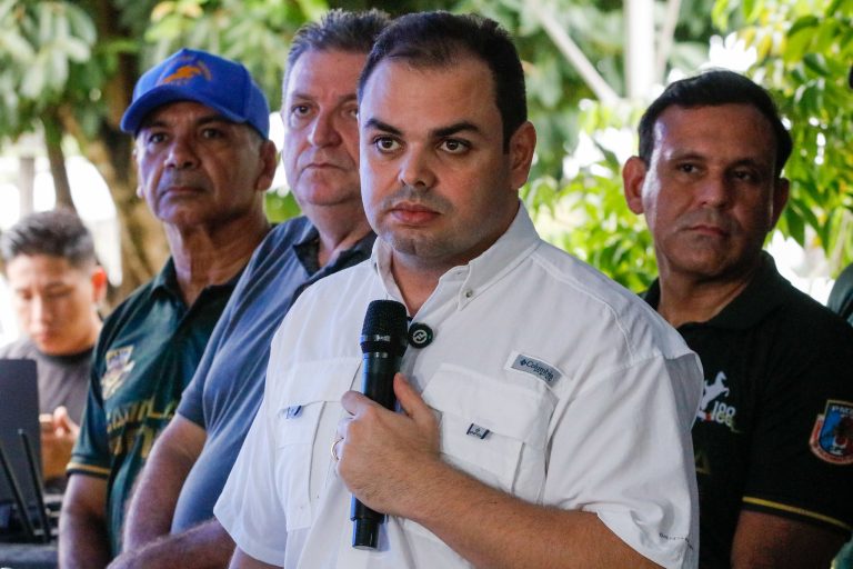 15 dias no poder: como Roberto Cidade tenta se firmar no governo tampão do AM