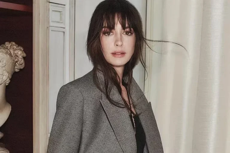 Anne Hathaway é eleita a mulher mais bonita do mundo pela People
