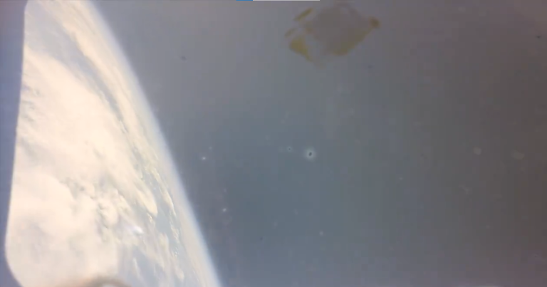 Vídeo mostra o que os astronautas veem durante chegada à Terra