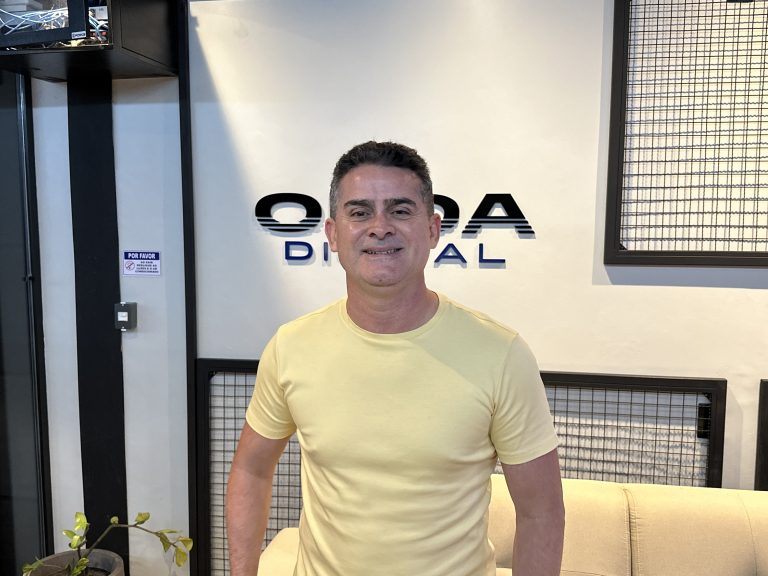 David Almeida busca novas alianças para a pré-candidatura ao governo