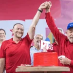 edinho-silva-com-lula-foto-joao-valadares-agencia-pt.jpg