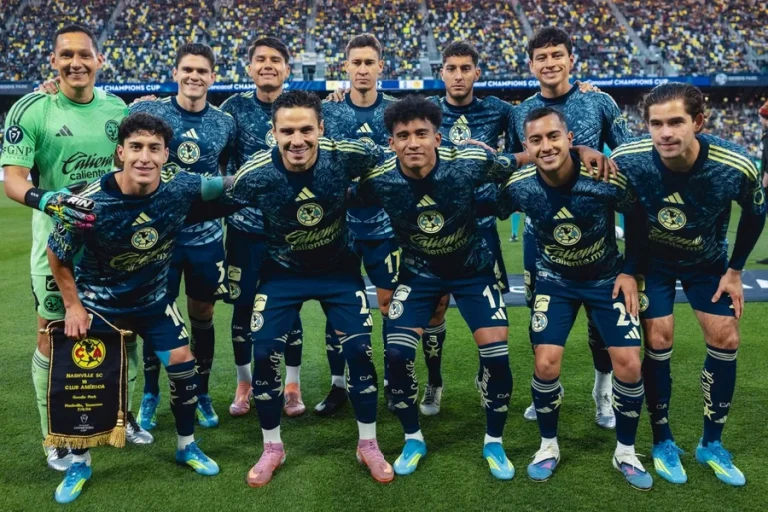 Avião com delegação do América-MEX faz pouso de emergência nos EUA