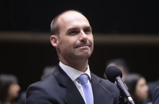 Eduardo Bolsonaro nega financiamento de Vorcaro e fala em reembolso de US$ 50 mil