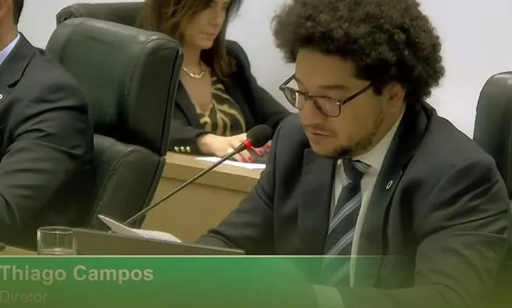 Anvisa divulga nota de repúdio após ataques racistas contra diretor