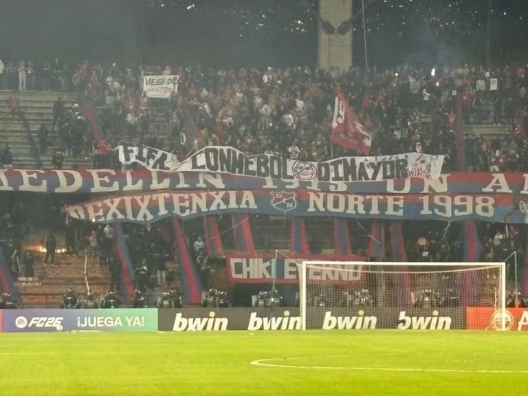 Torcida do Medellín protesta e jogo do Flamengo é cancelado na Libertadores