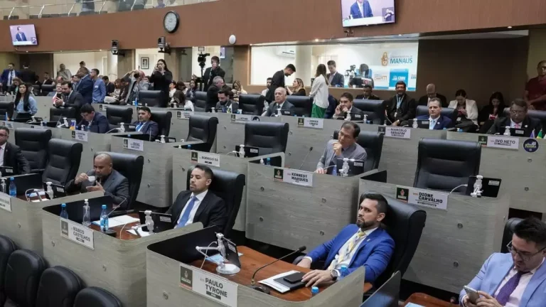 Vereadores aprovam urgência para projeto de sustentabilidade fiscal de Manaus