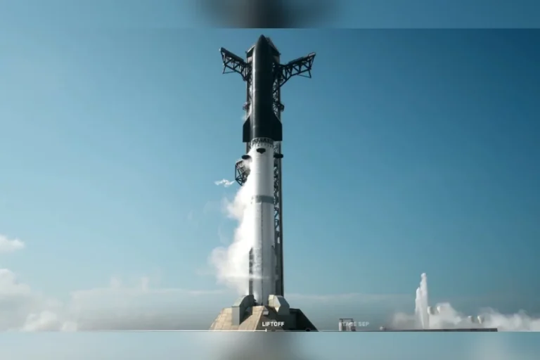 SpaceX lança foguete Starship, projetado para missões à Lua e a Marte