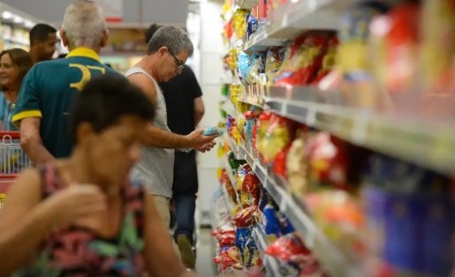 Cesta básica fica mais cara em Manaus no mês de junho