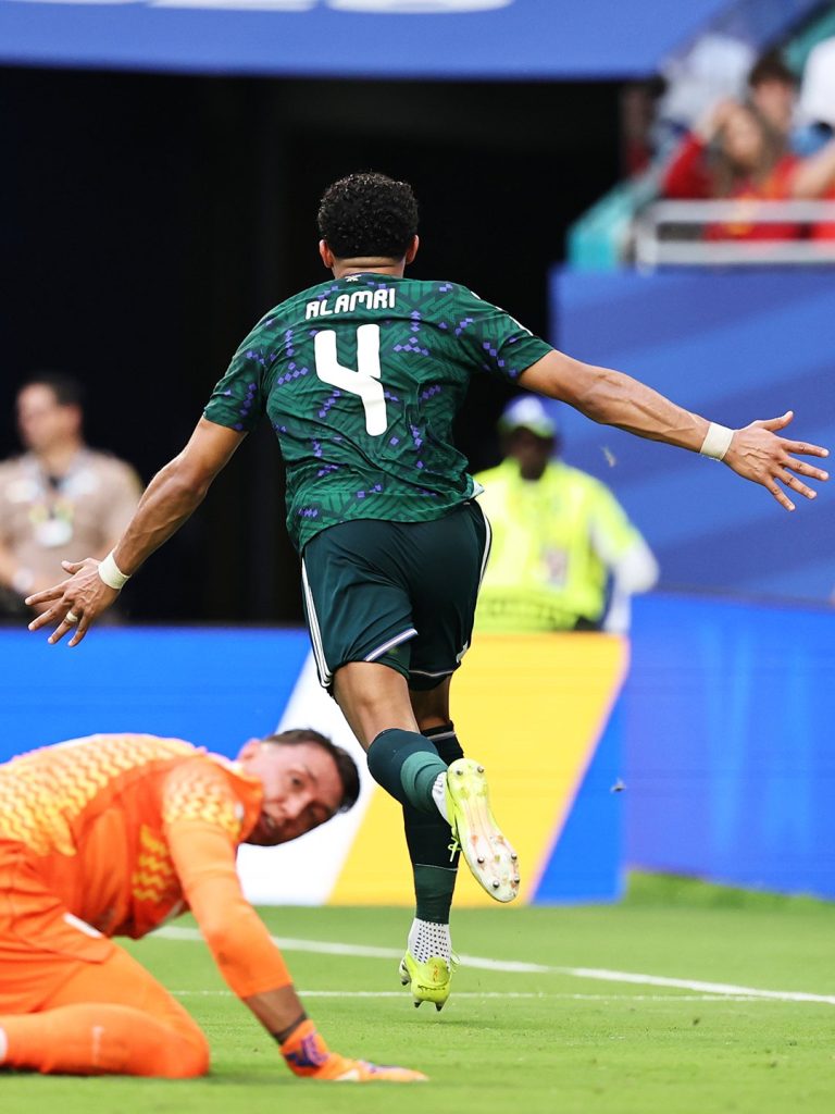 Arábia Saudita sai na frente e Uruguai busca empate na Copa do Mundo
