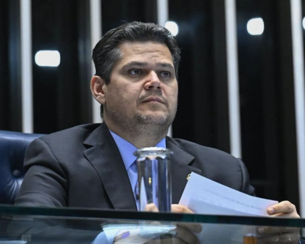 Sem consenso, fim da escala 6×1 segue travada no Senado