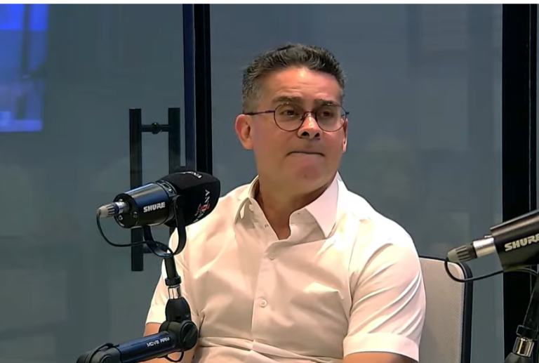 David Almeida volta a defender inocência ex-chefe de Gabinete “não teve denúncia”