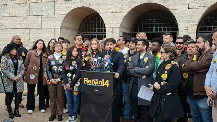 Renan Santos defende prisão de Toffoli e Moraes em discurso no 7 de Setembro